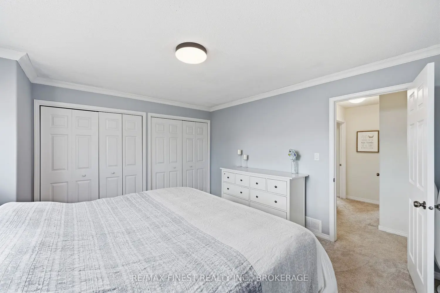 Additional image 12 of 976 Bluffwood Avenue