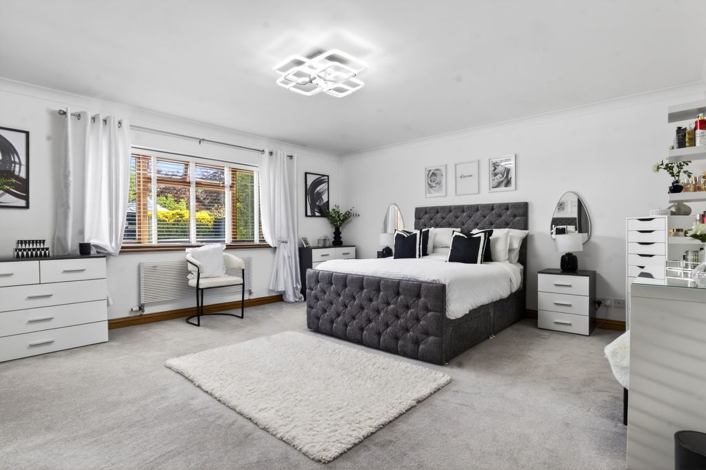3 bed detached house for saleClearwater, Canon Pyon Road, Hereford, Herefordshire HR4 photo 5