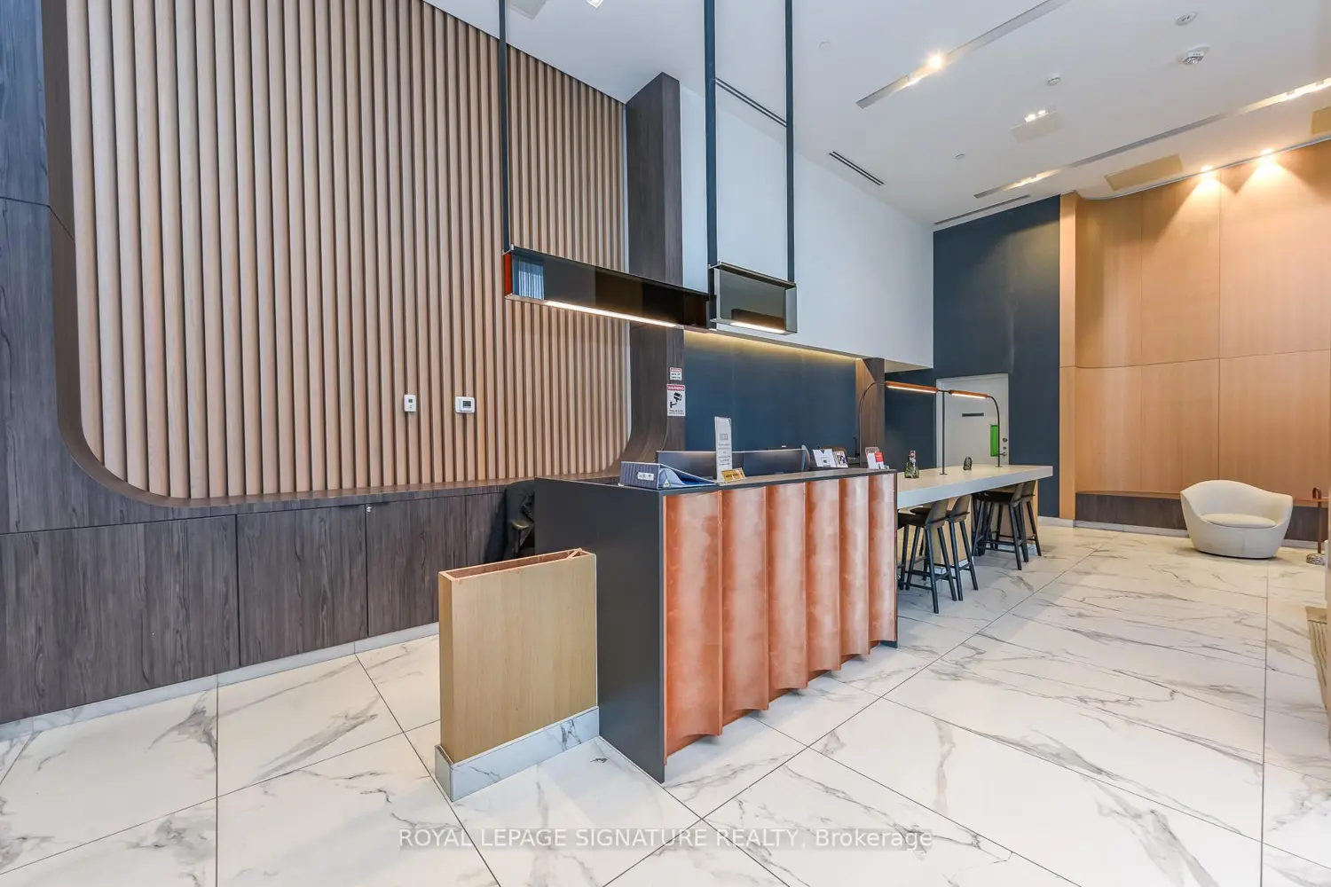 Additional image 18 of 1195 The Queensway 513