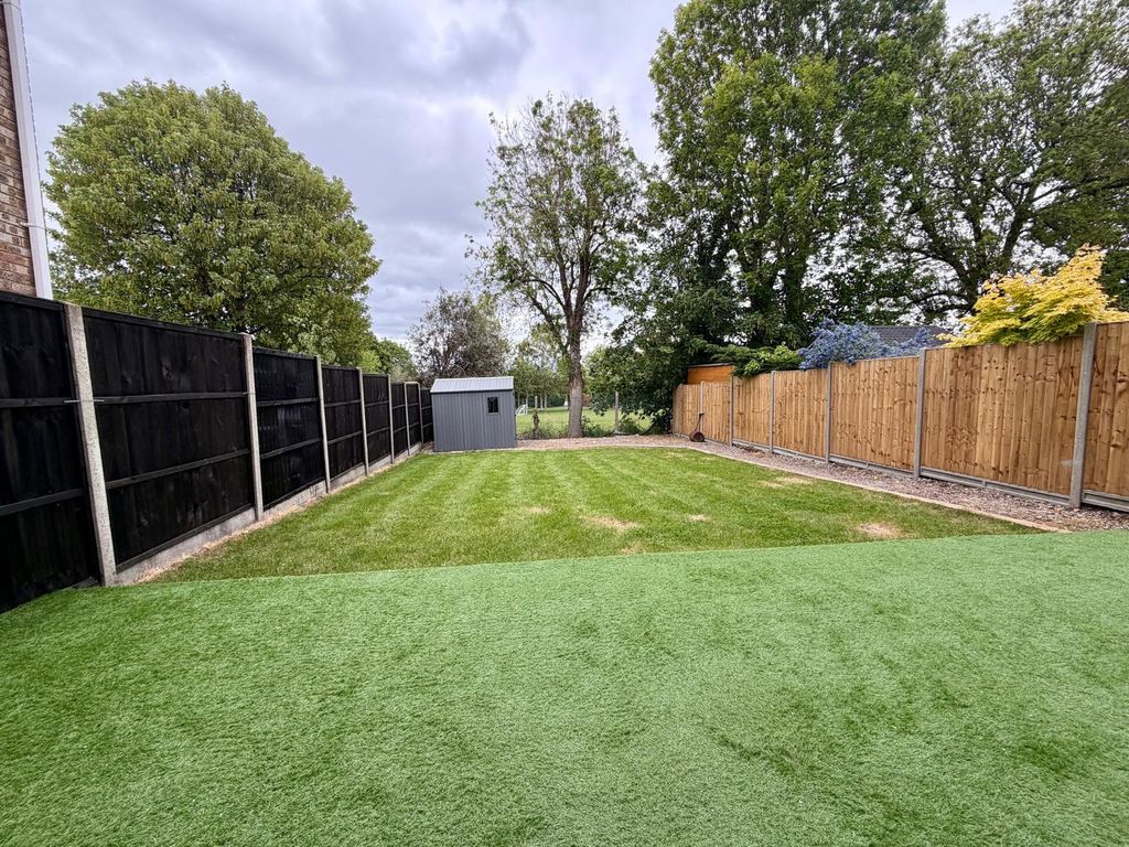 5 bed detached house to rentGrasmere Way, Leighton Buzzard LU7
