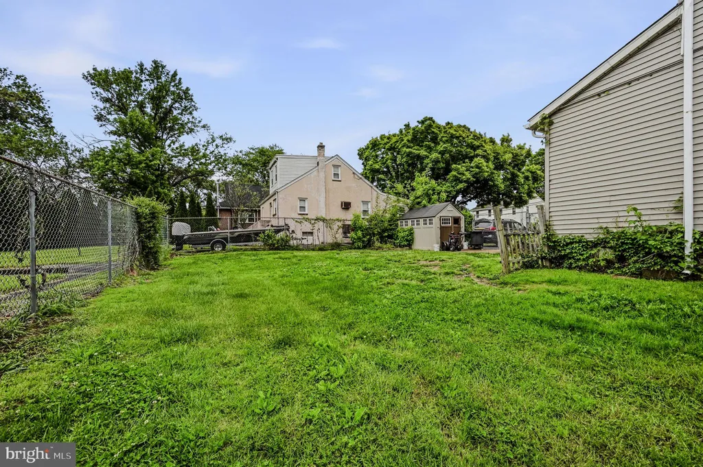 100 Washington Avenue, Elsmere, DE 19805