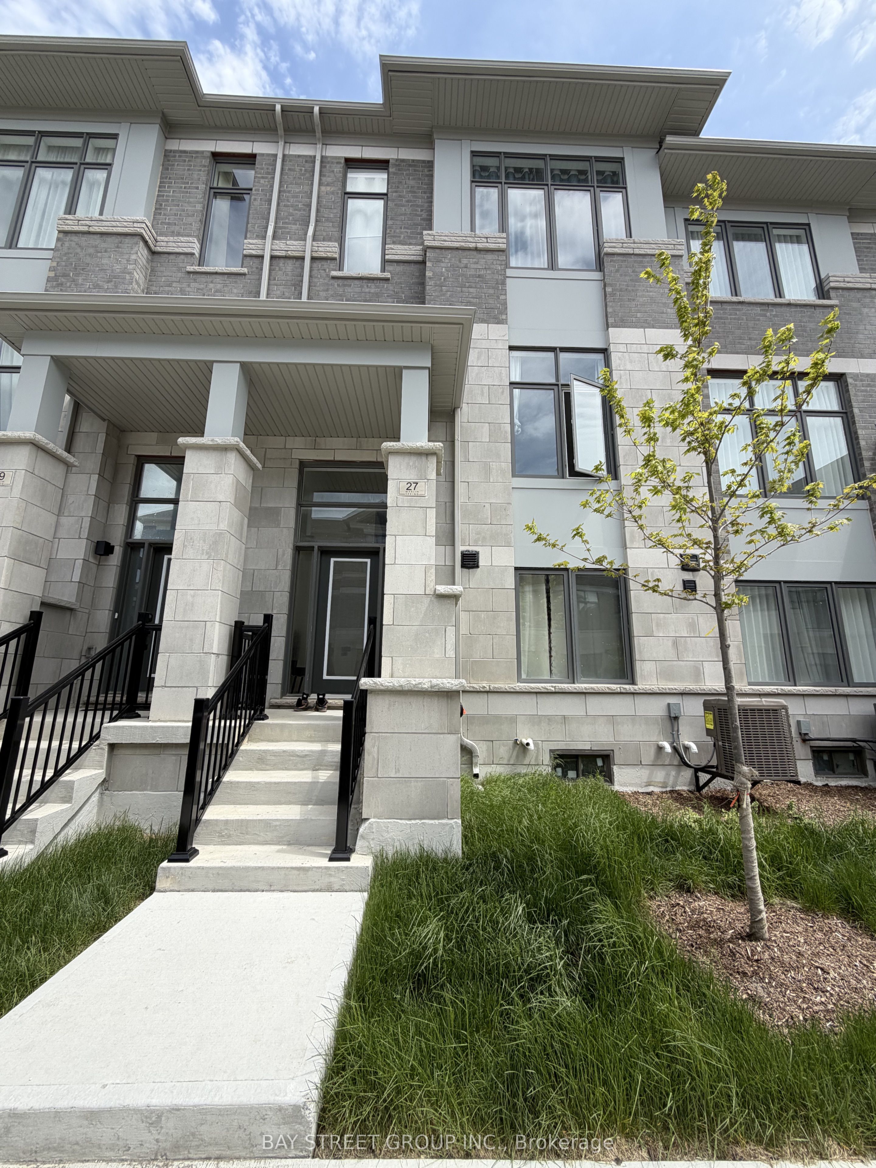 27 Tay Lane, Richmond Hill, ON, L4S 0N8
