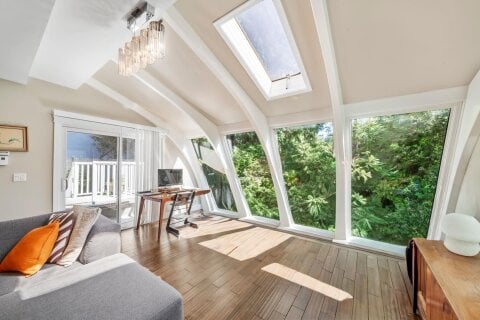 Additional image 8 of 230 22nd Street W, North Vancouver, BC, V7M 2A1