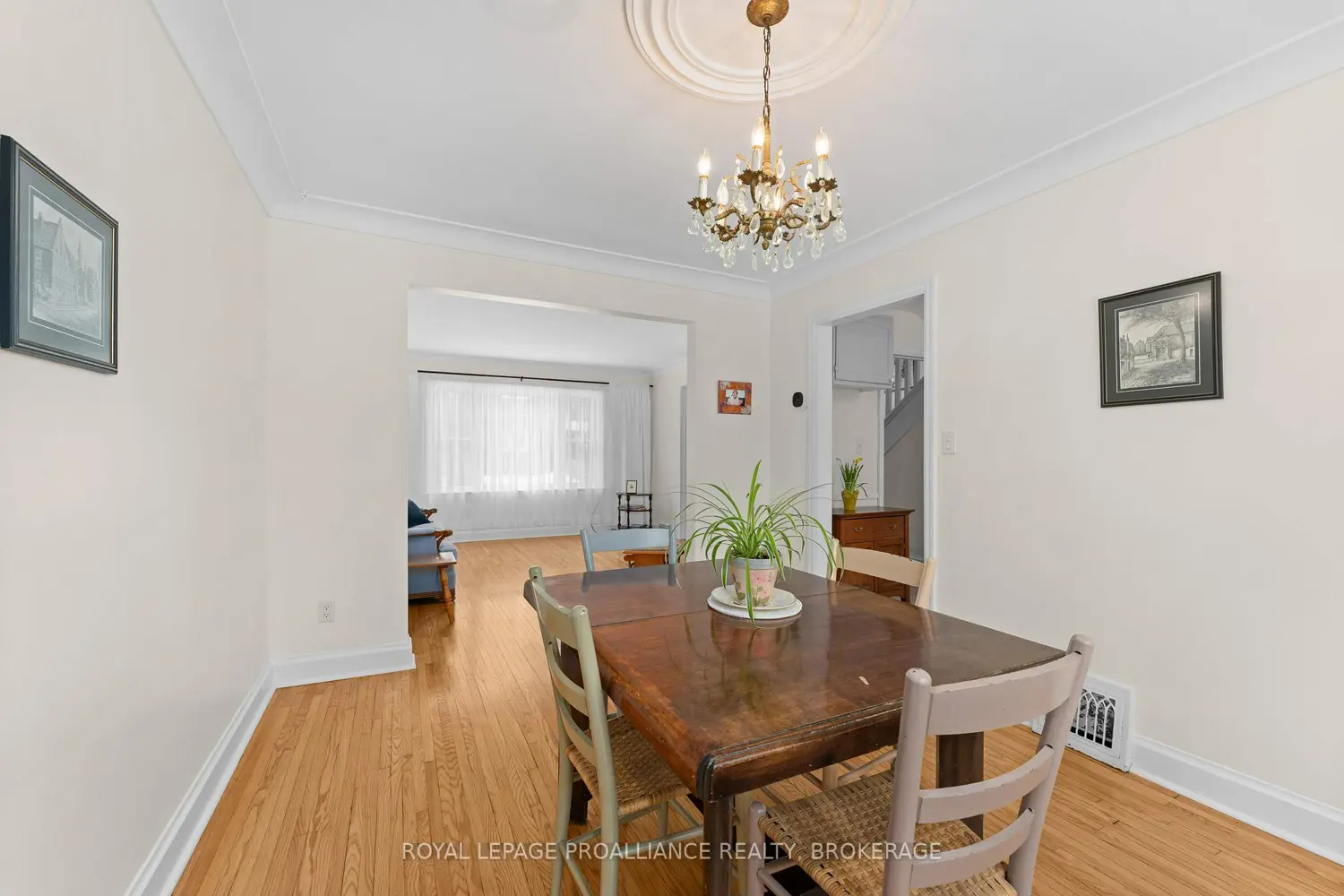 Additional image 3 of 201 Willingdon Avenue