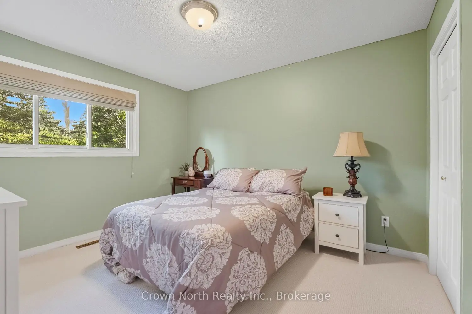 Additional image 8 of 17 Black Willow Court