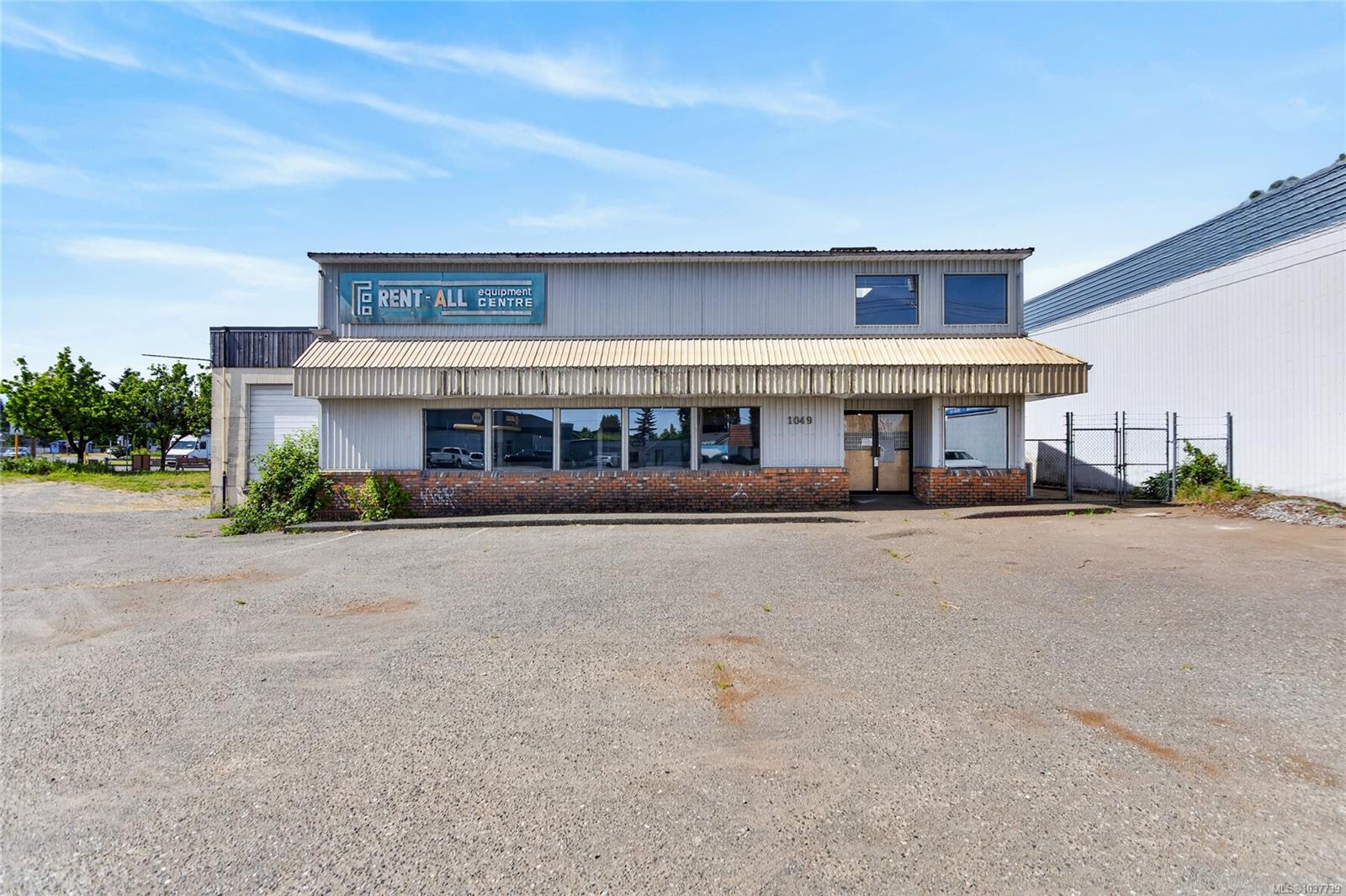1049 Mcphee Avenue, Courtenay, BC, V9N 3A1