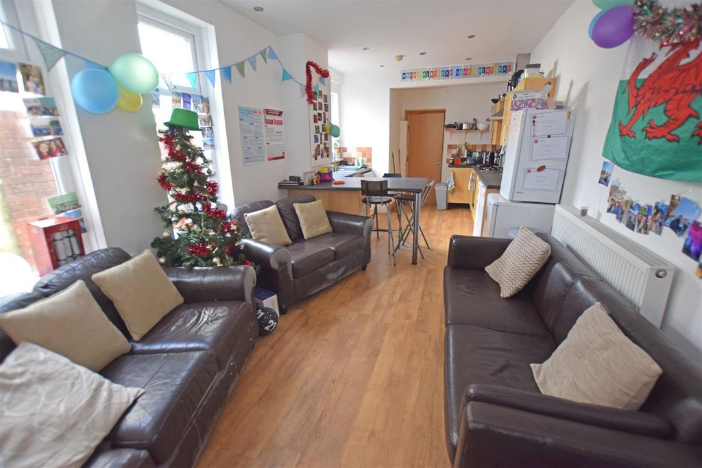 Additional image 2 of 6 bed terraced house to rentLlanishen Street, Heath, Cardiff CF14
