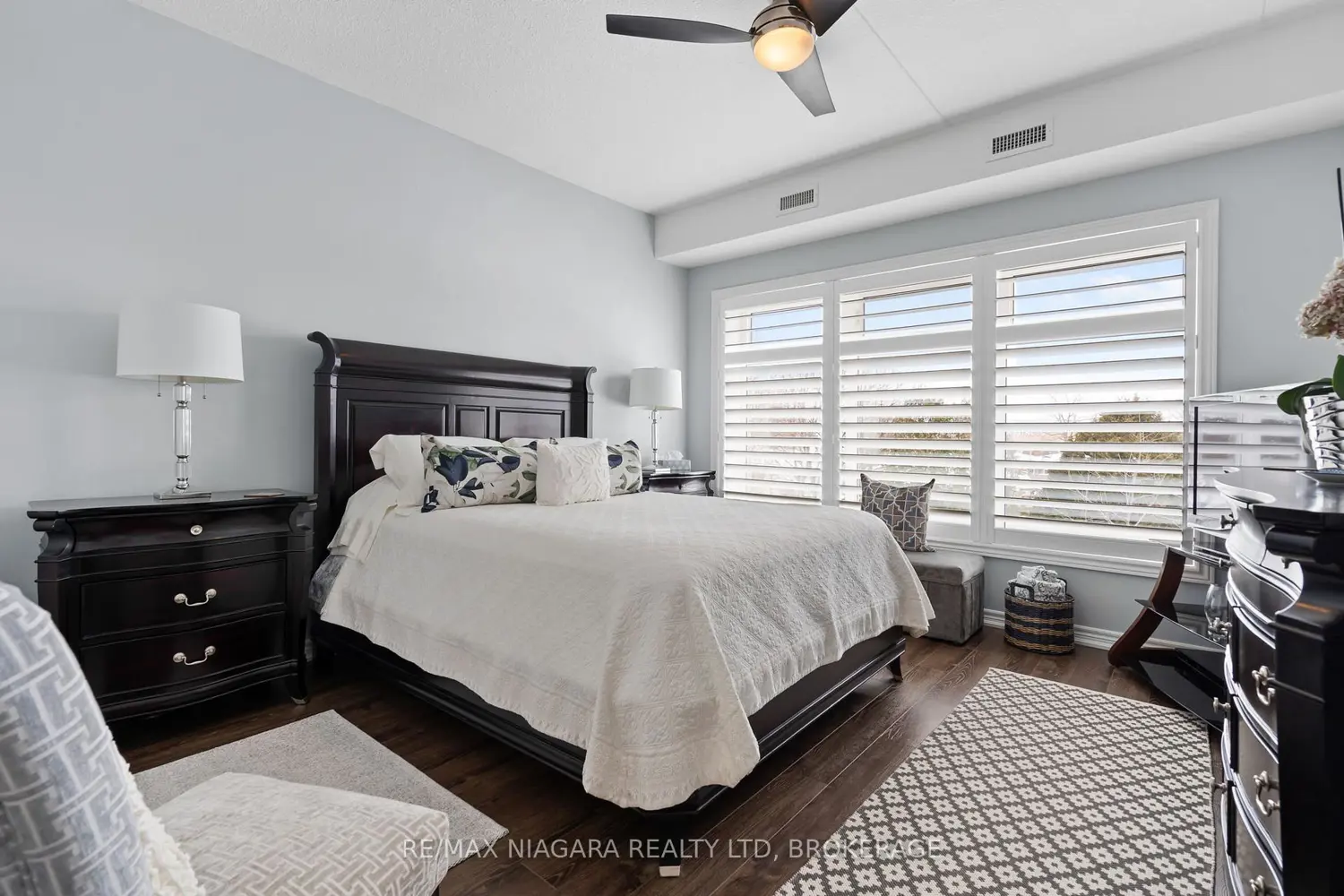 Additional image 9 of 4644 Pettit Avenue 300