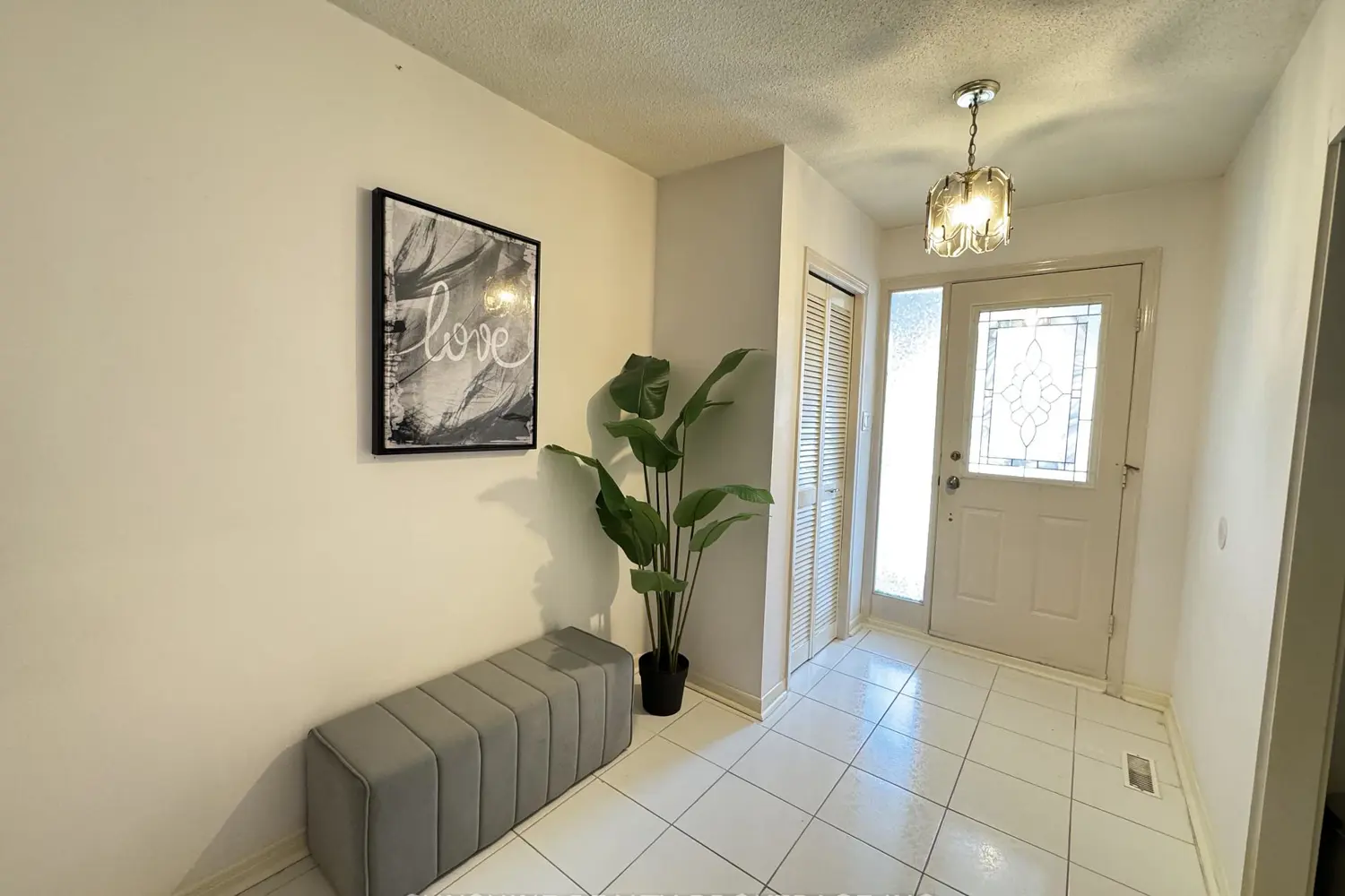 70 Copperwood Square photo 3