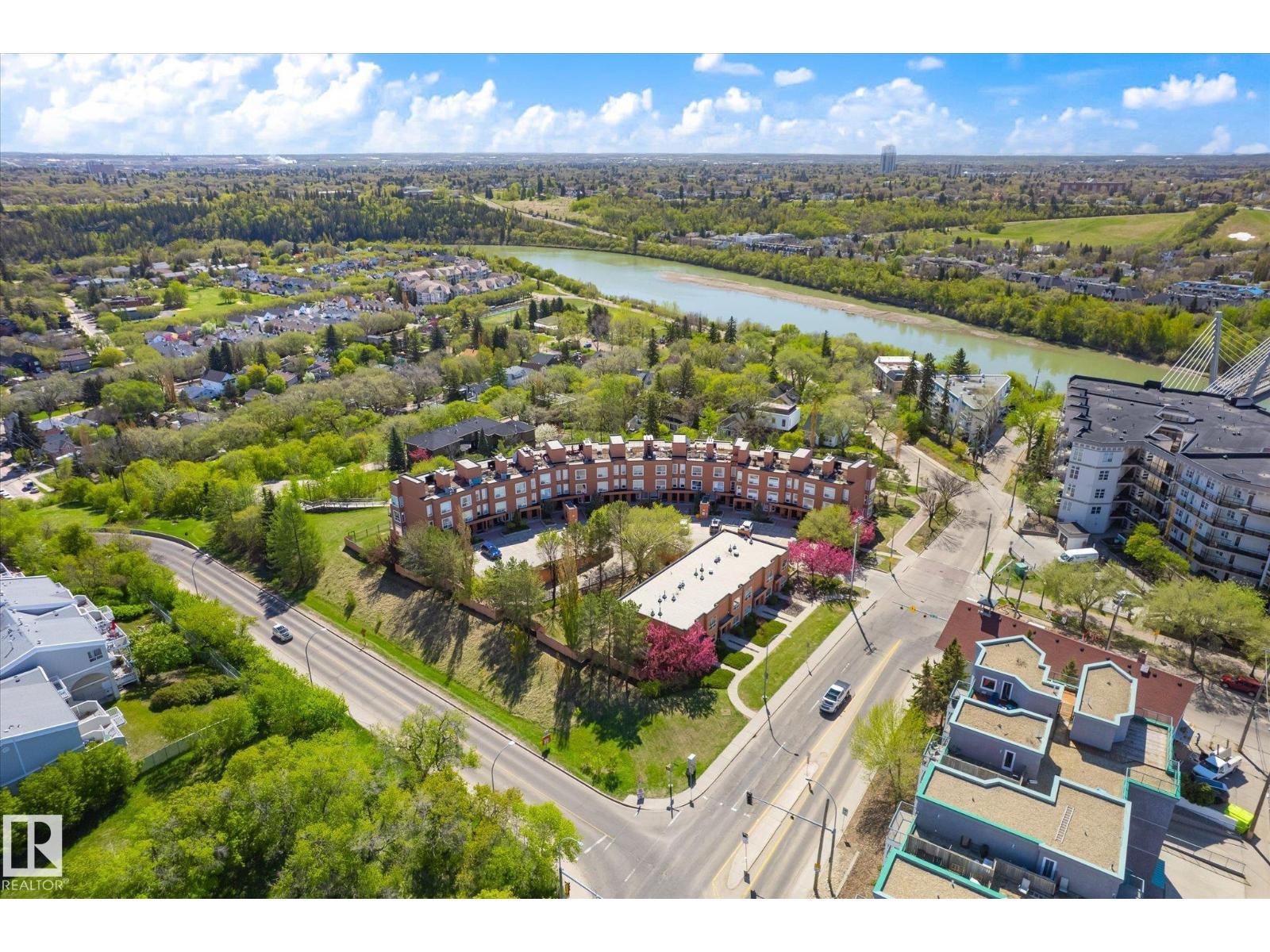 Additional image 4 of 108-10105 95 Street NW, Edmonton, AB, T5H4M4