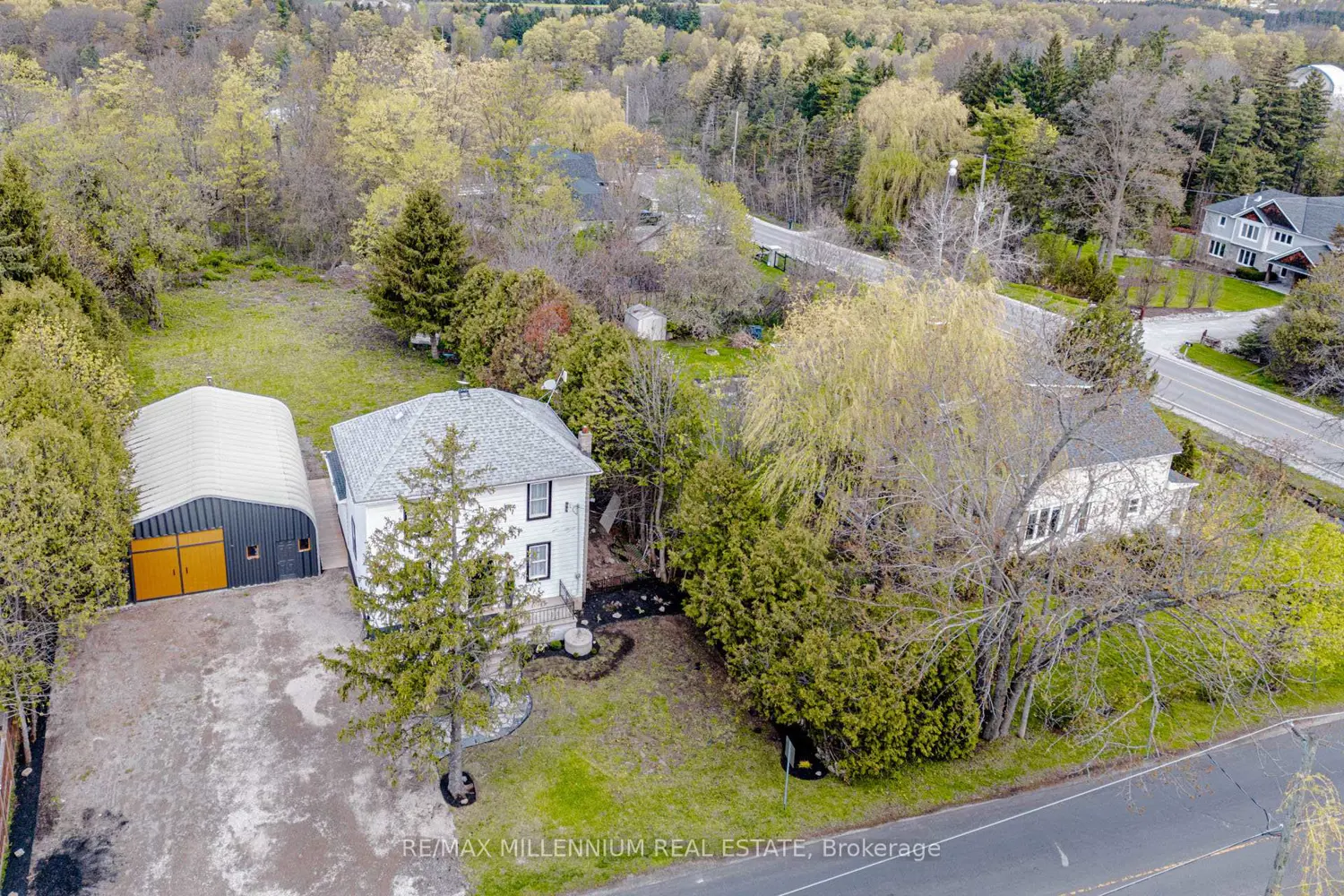 4331 Limestone Road photo 2
