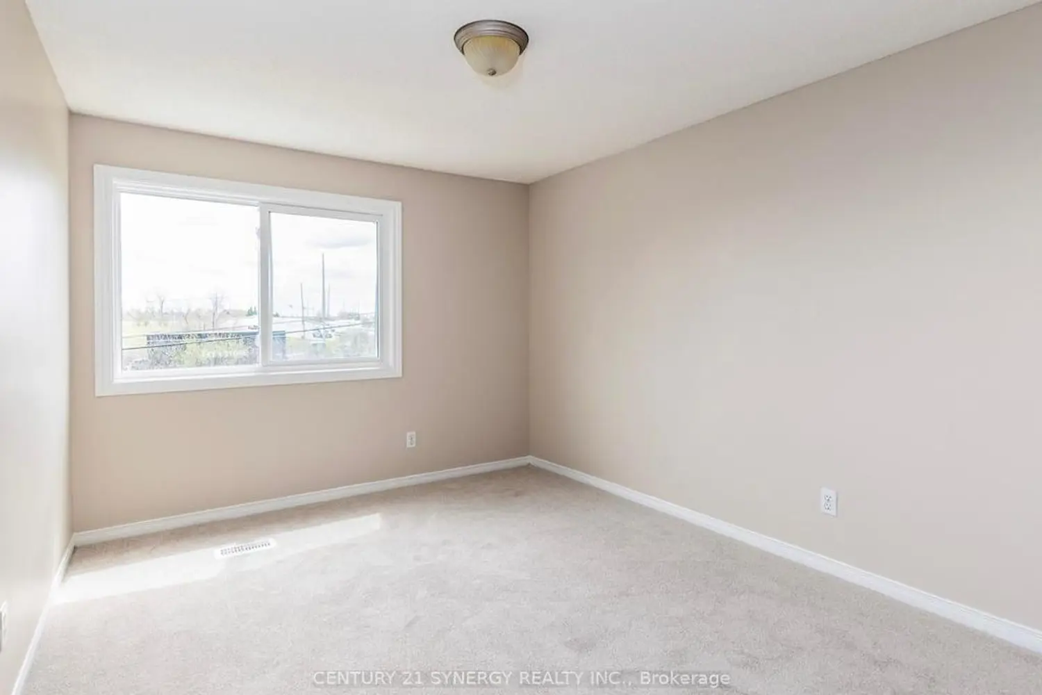 Additional image 14 of 2669 Southvale Crescent 34