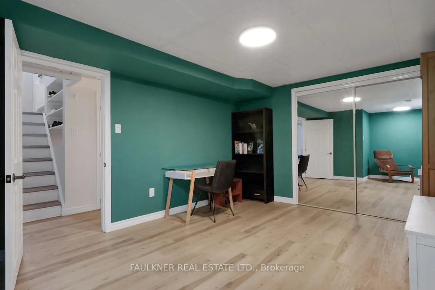 1304 Adirondack Drive photo 5