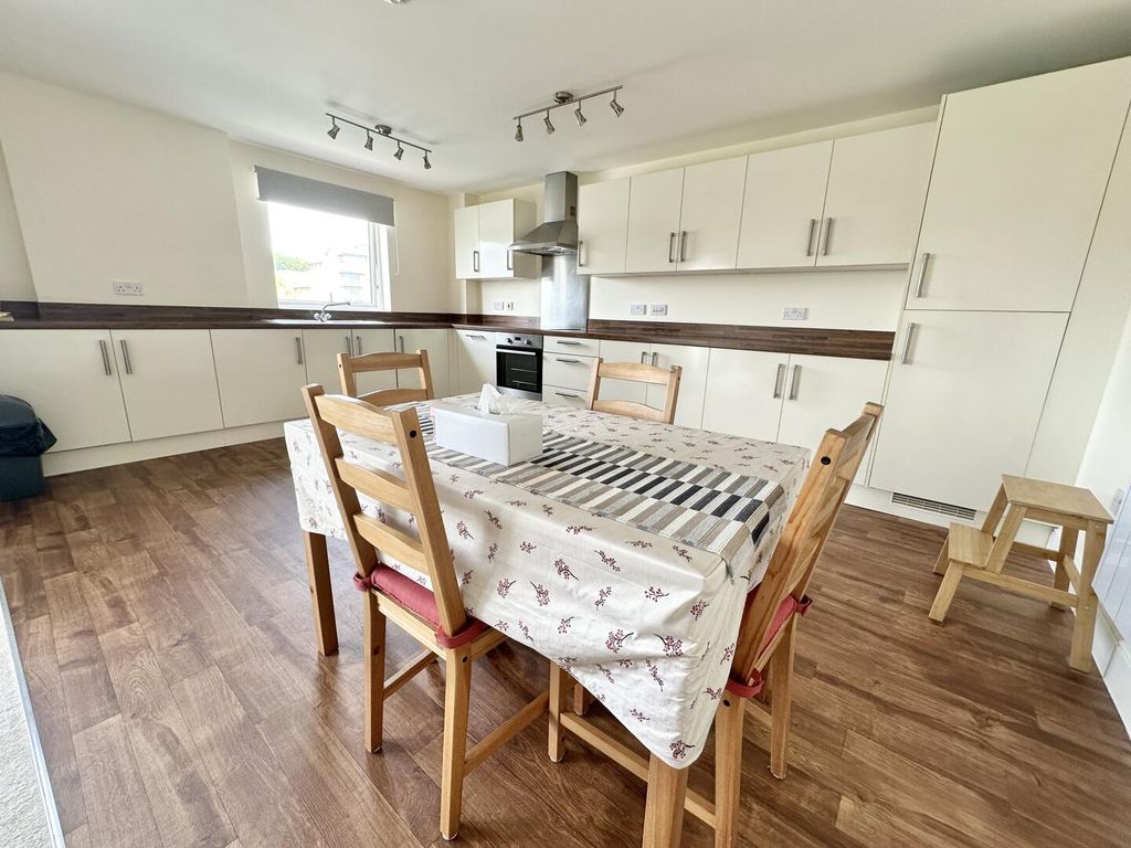 Additional image 16 of 2 bed flat to rentMerchant Sq, Portishead BS20