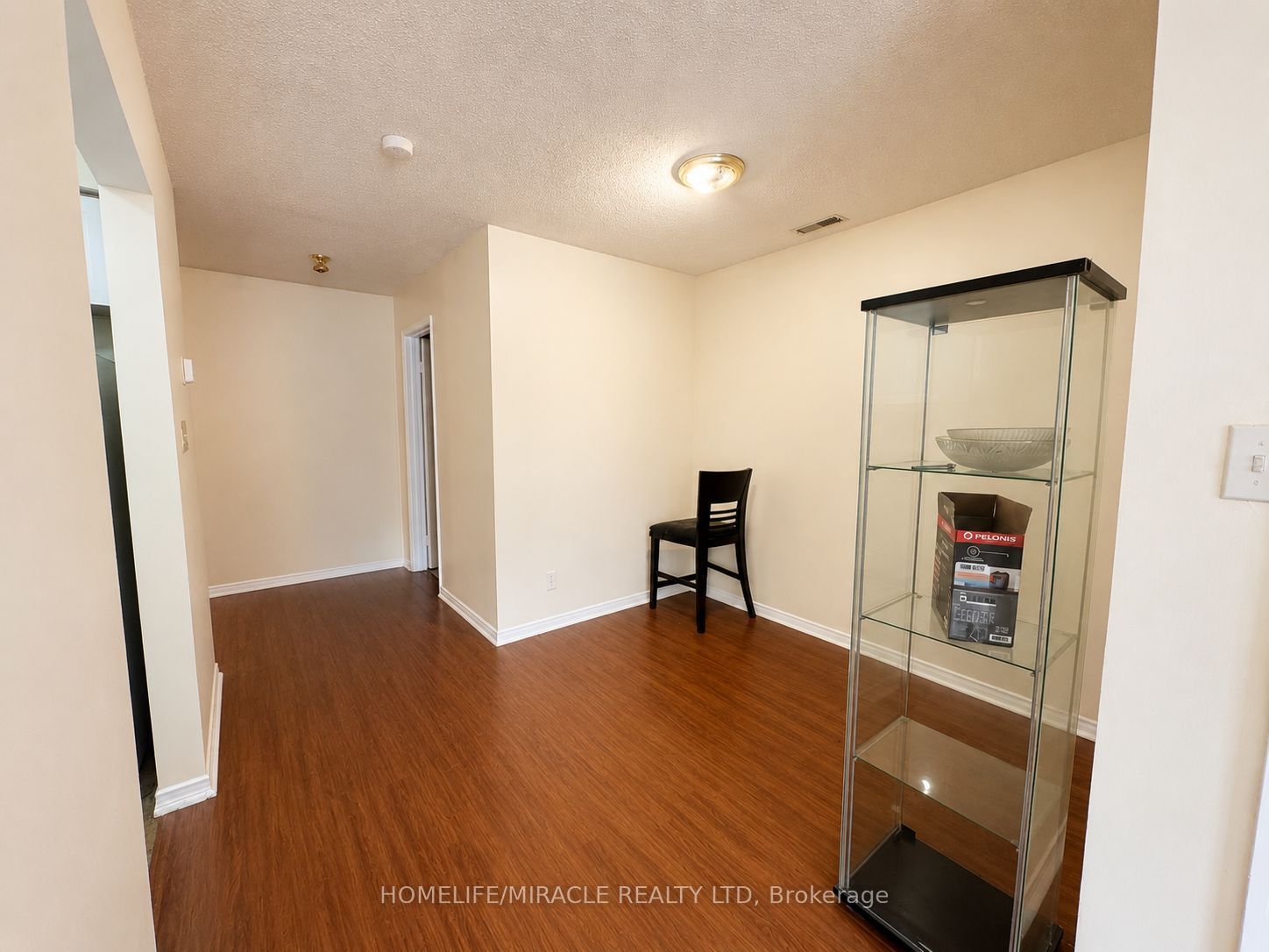 8-565 Kennedy Road, Toronto, ON, M1K 2B2