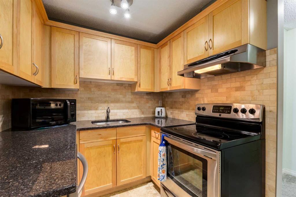Additional image 6 of 2240-70 Glamis Drive SW, Calgary, AB, T3E 6T6