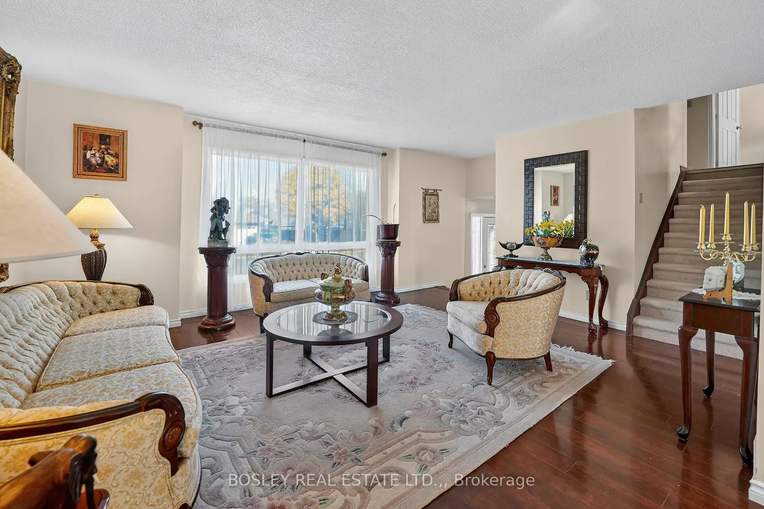 Additional image 3 of 3260 Harleyford Crescent