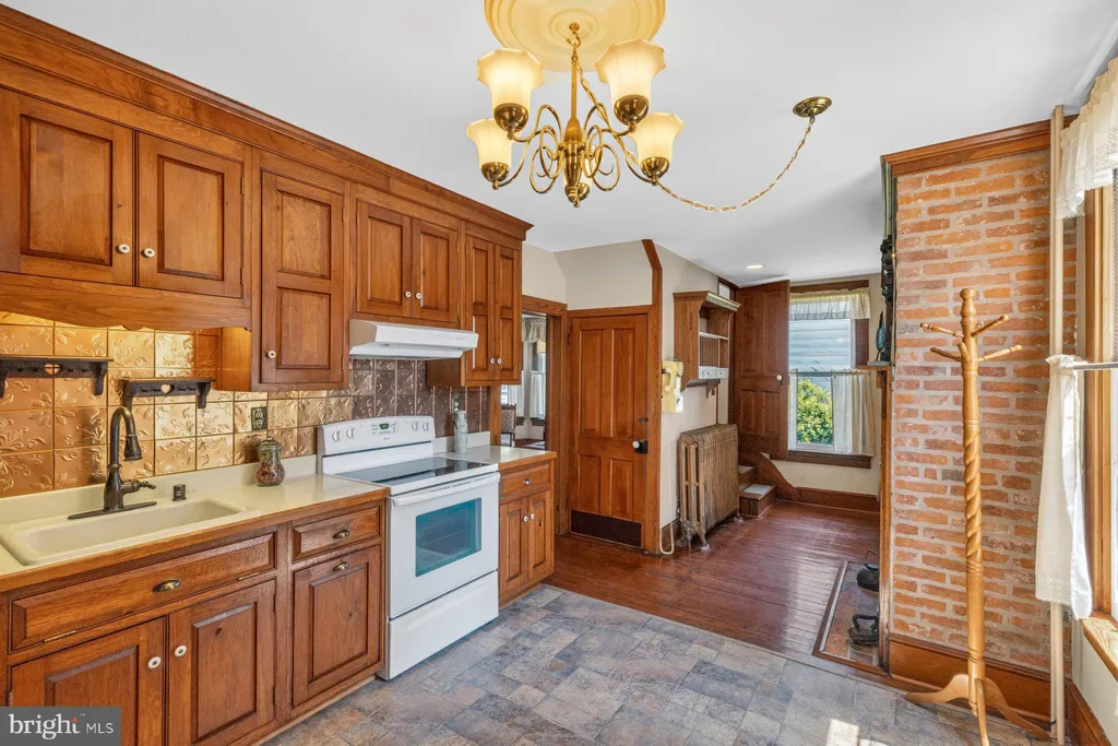 Additional image 3 of 307 Church Street, New Windsor, MD 21776