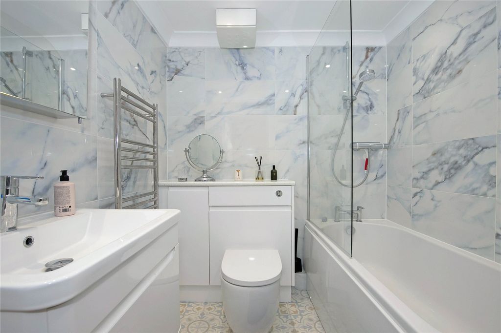 Additional image 11 of 3 bed flat for saleWindsor Terrace, Clifton, Bristol BS8