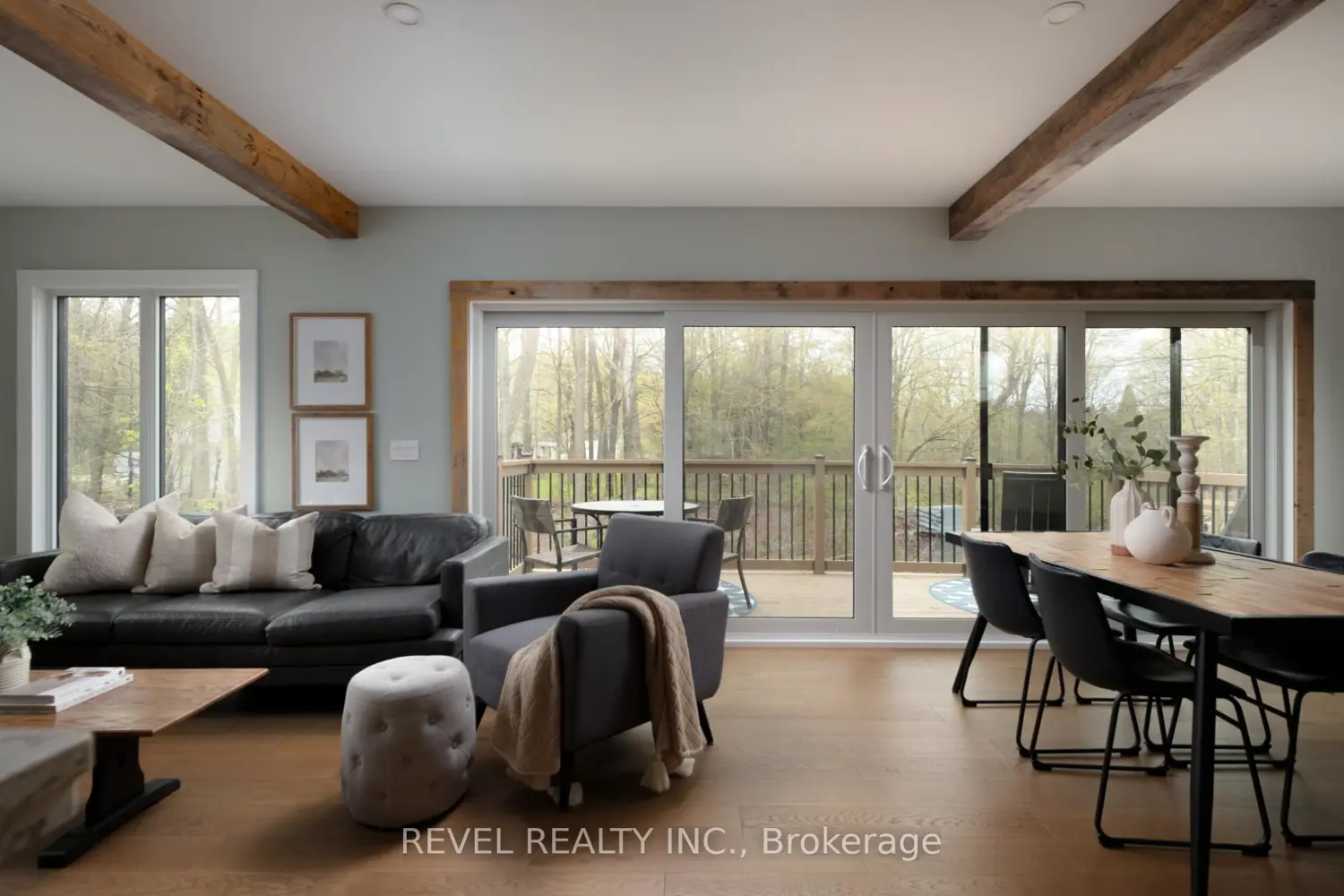 1470 Queen Street photo 5