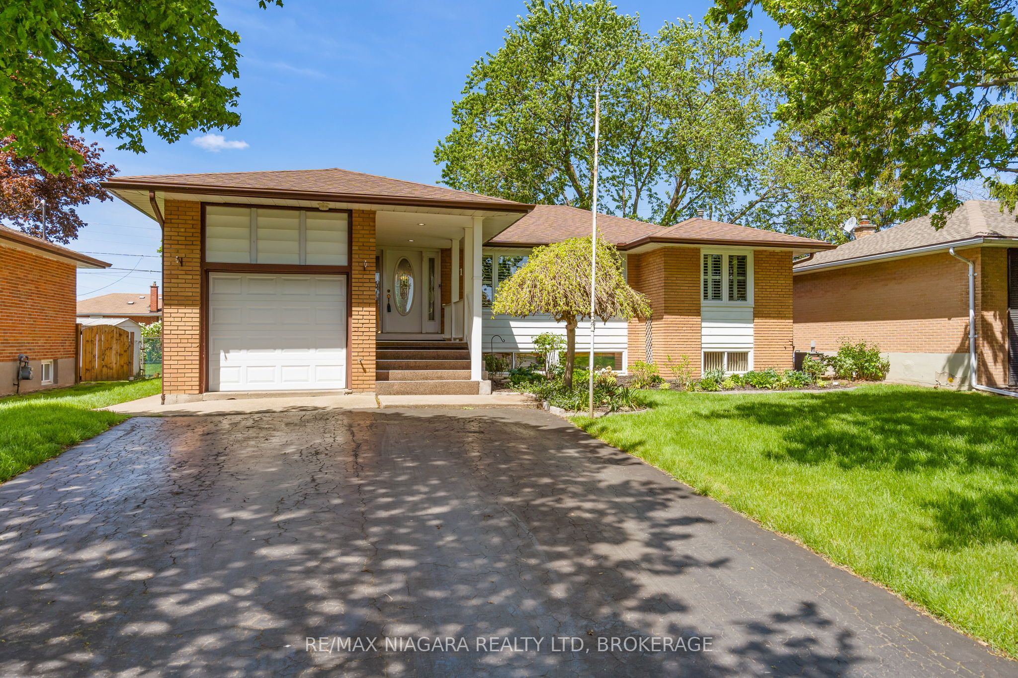 17 Sheba Crescent, Port Colborne, ON, L3K 5M4