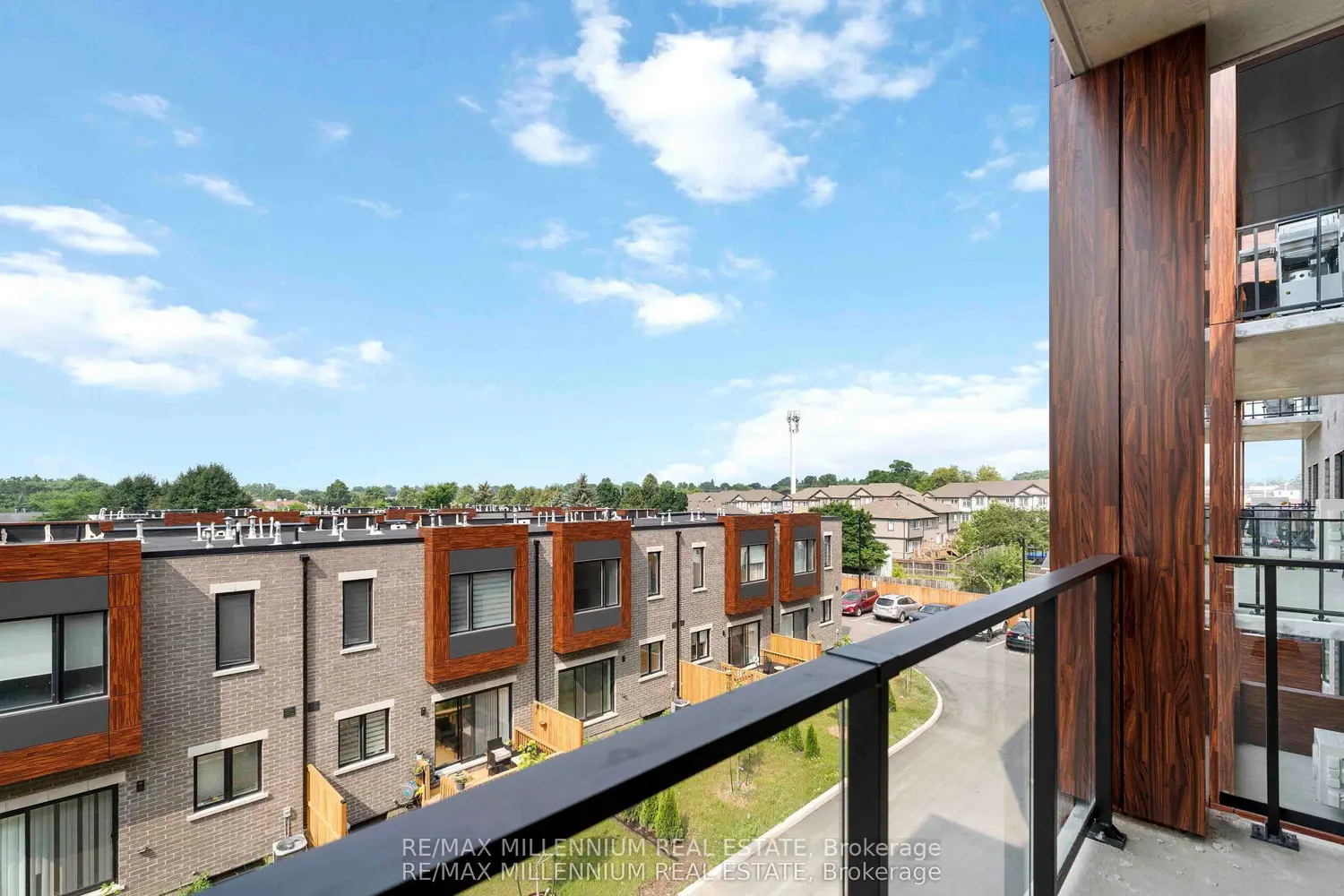 Additional image 19 of 408 Dundas Street 306