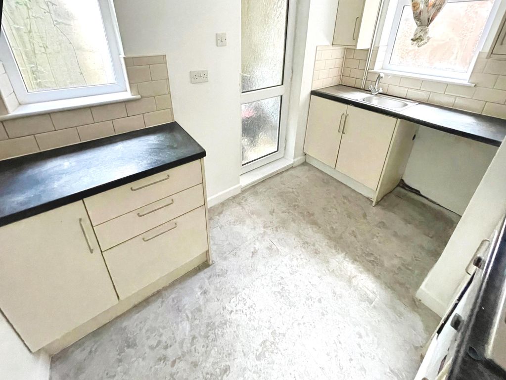 Additional image 3 of 2 bed terraced house to rentOak Street, Abertillery NP13
