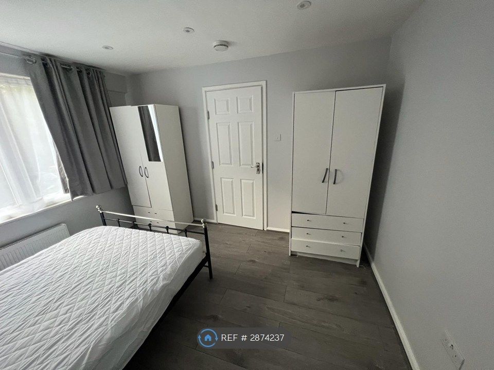 Additional image 16 of 5 bed semi-detached house to rentPomfret Avenue, Luton LU2
