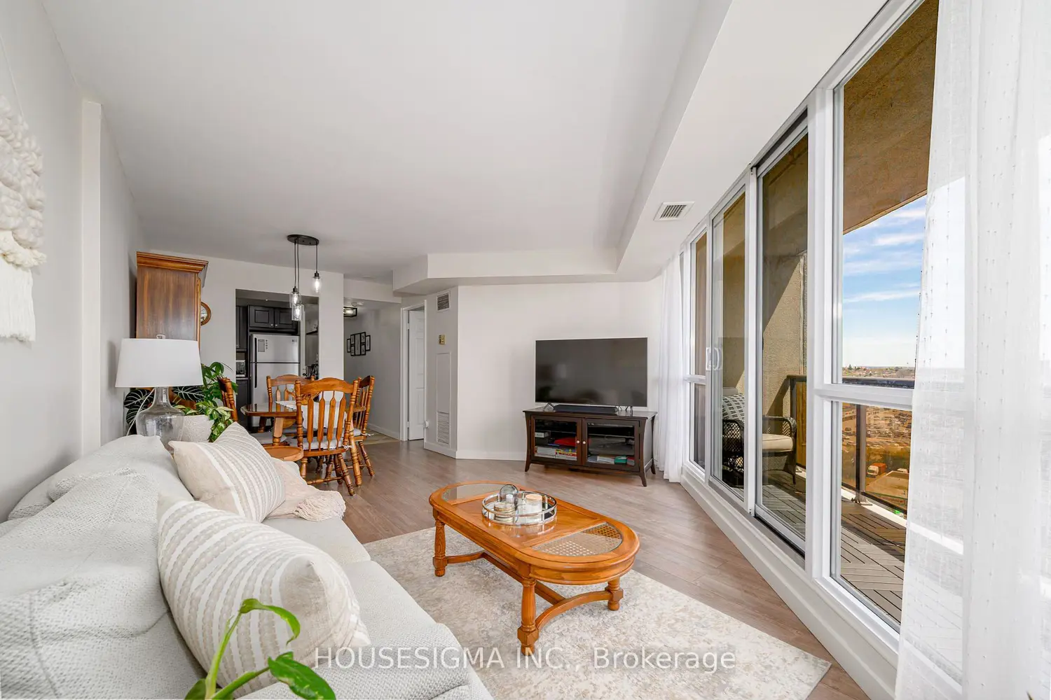 2 Westney Road 1203