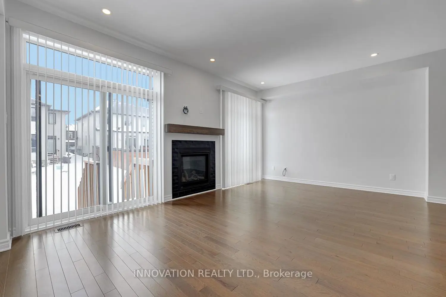 1011 Eider Street photo 5