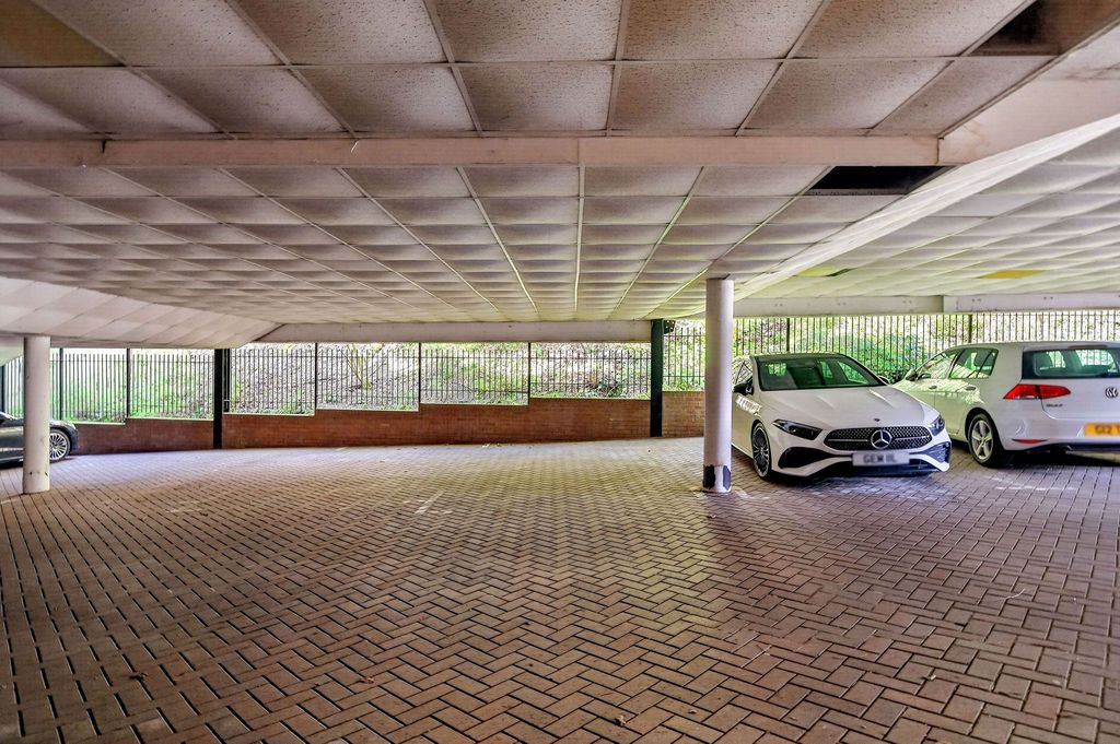 Additional image 17 of 2 bed flat for sale2/2, 147 Hayburn Lane, Glasgow G12