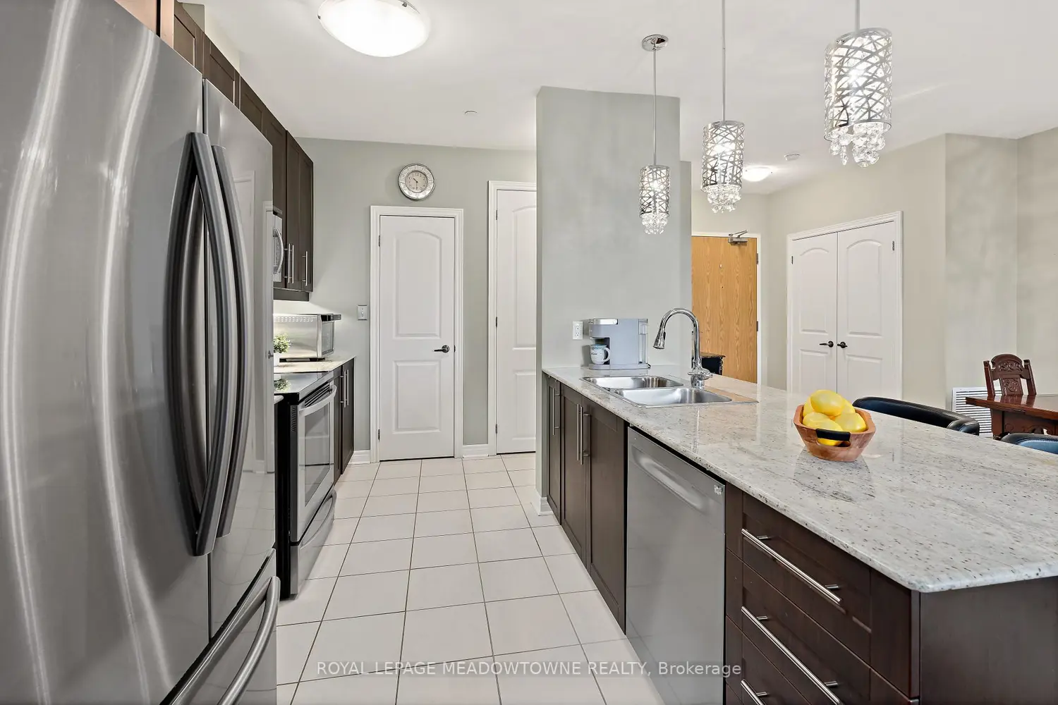 383 Main Street 405 photo 5