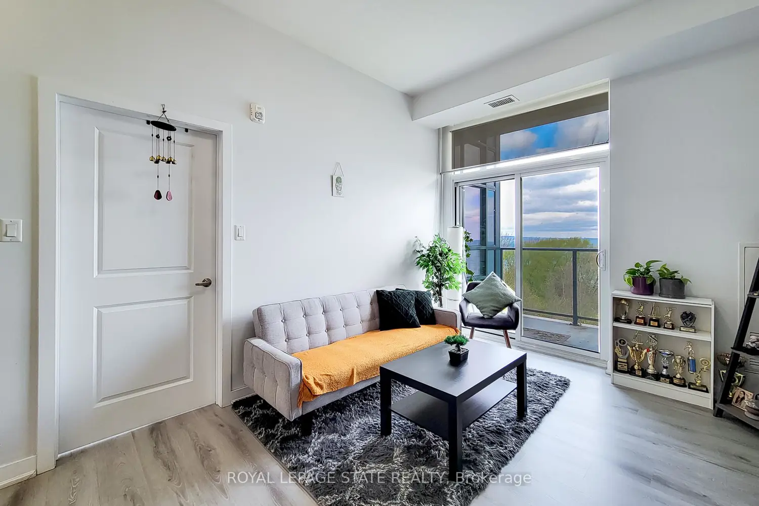 Additional image 10 of 125 Shoreview Place 628
