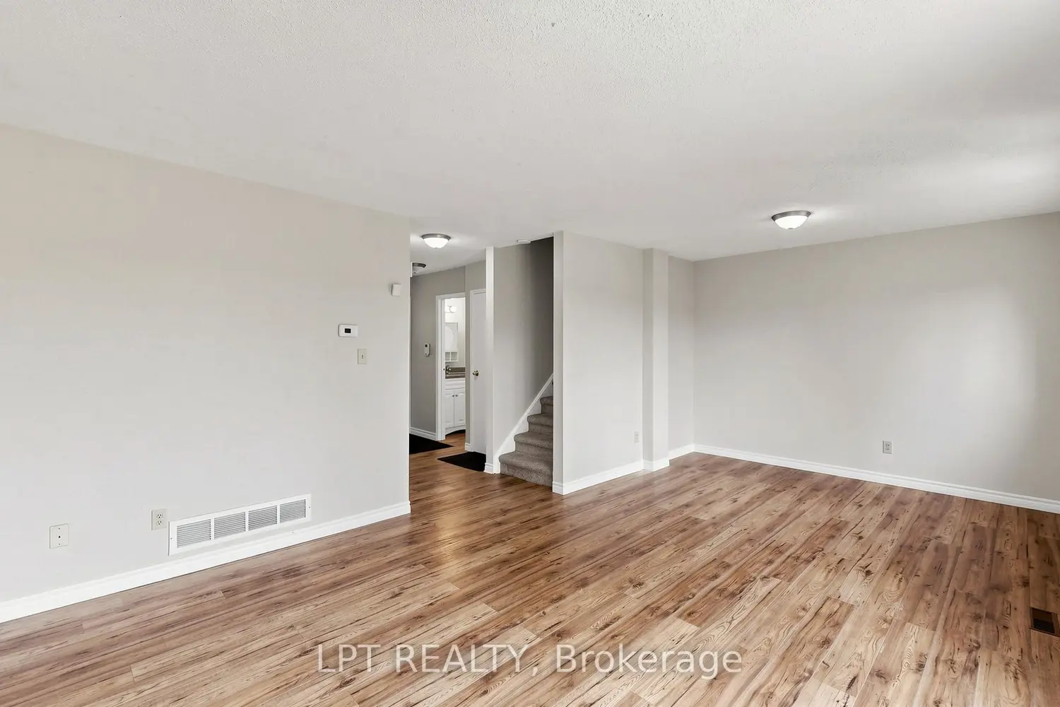 Additional image 3 of 1055 Central Pk Boulevard 32