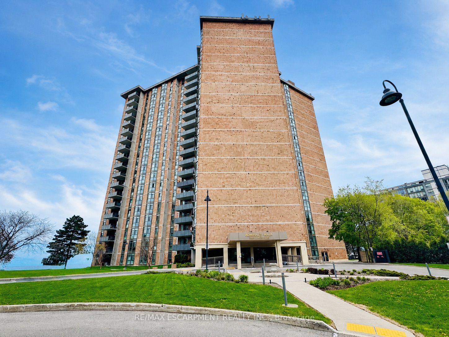 602-5250 Lakeshore Road, Burlington, ON, L7L 5L2