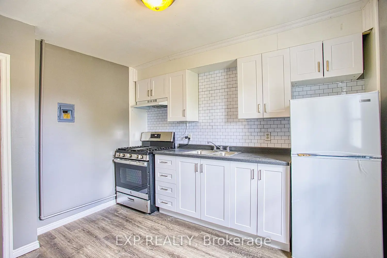 Additional image 8 of 134 Rosslyn Avenue