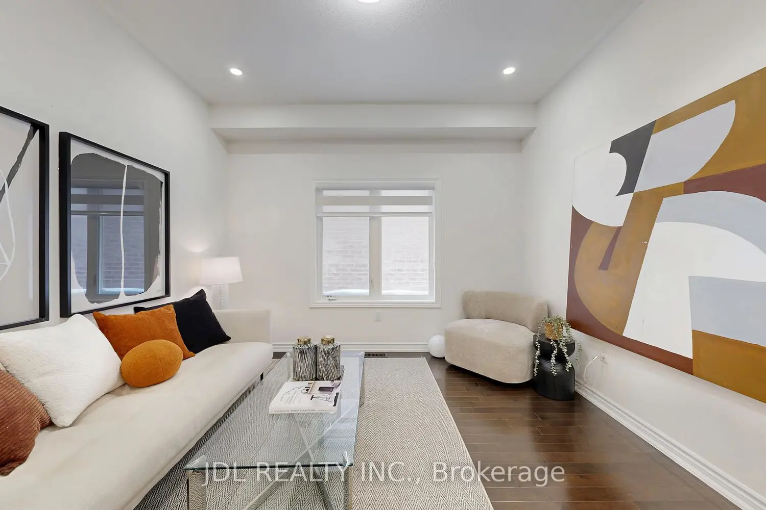 103 Connell Drive photo 3