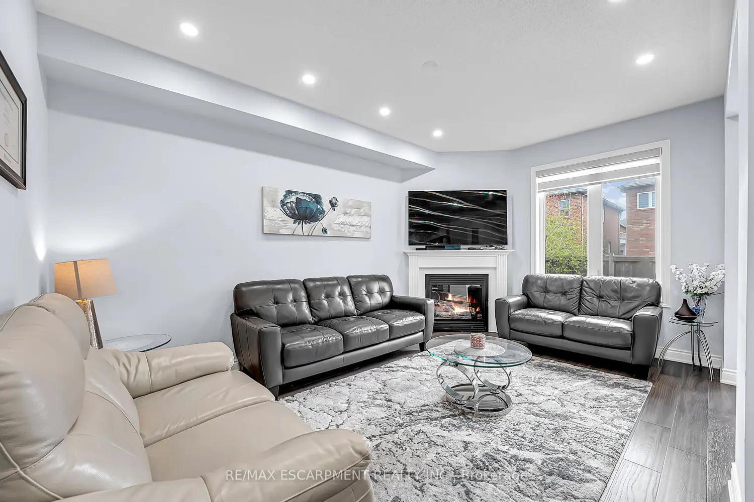 356 Cedric Terrace photo 4