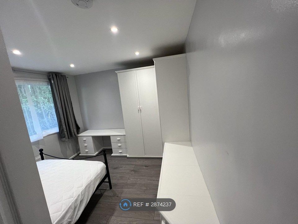 Additional image 6 of 5 bed semi-detached house to rentPomfret Avenue, Luton LU2