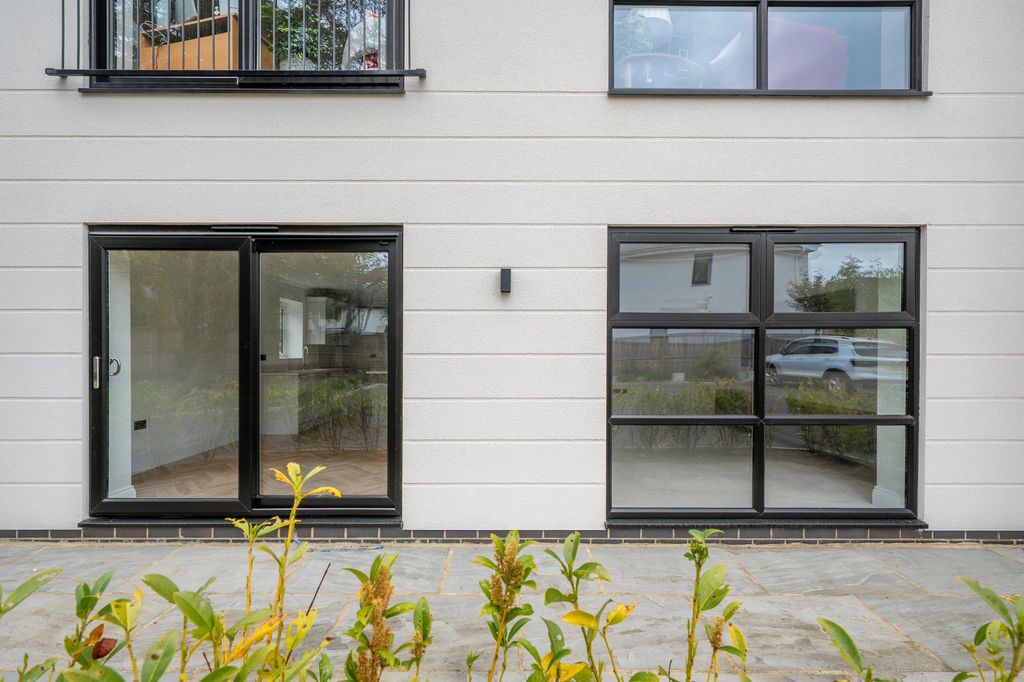 Additional image 19 of 2 bed flat to rentWayside Crescent, Harrogate HG2