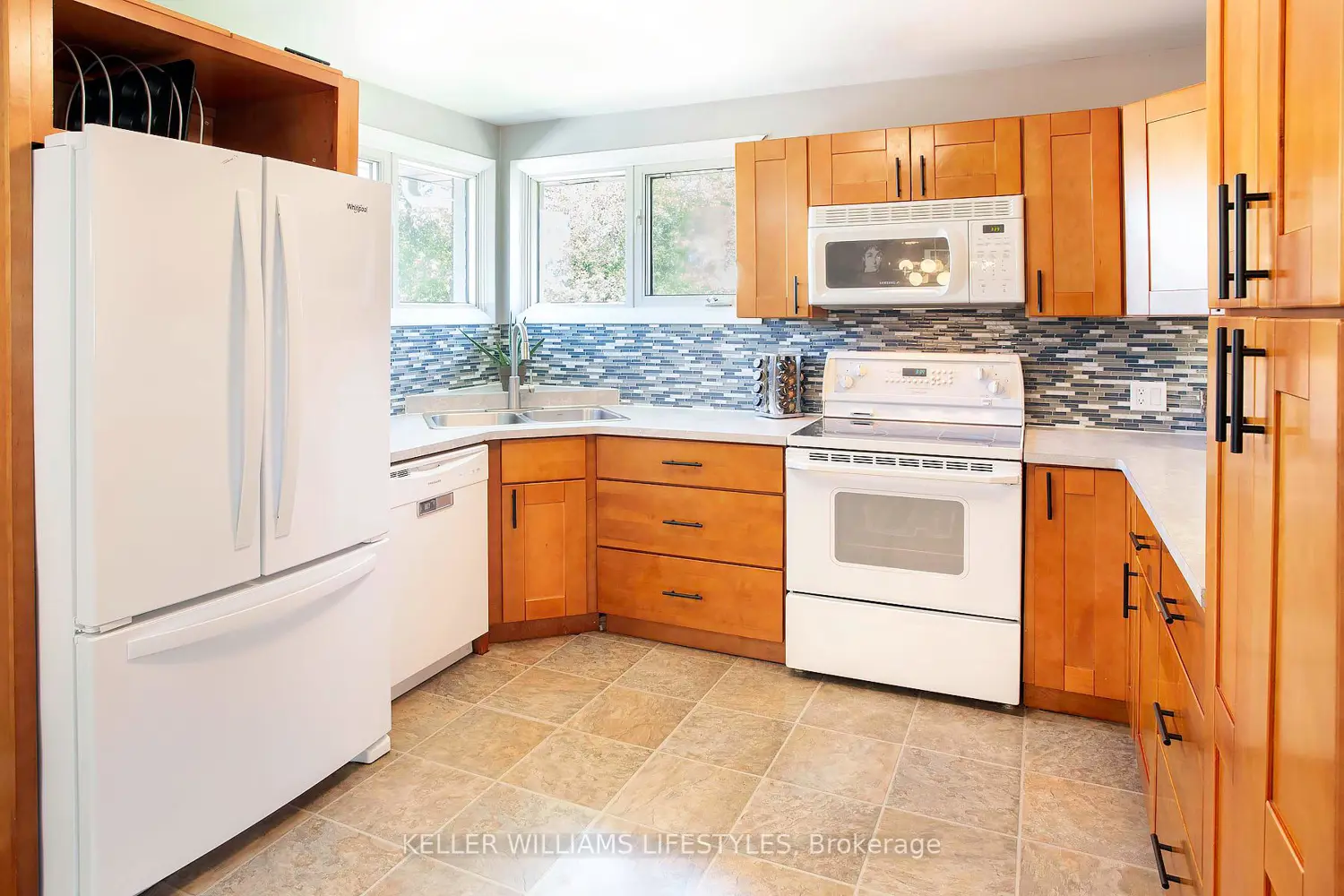 Additional image 7 of 1043 Eagle Drive