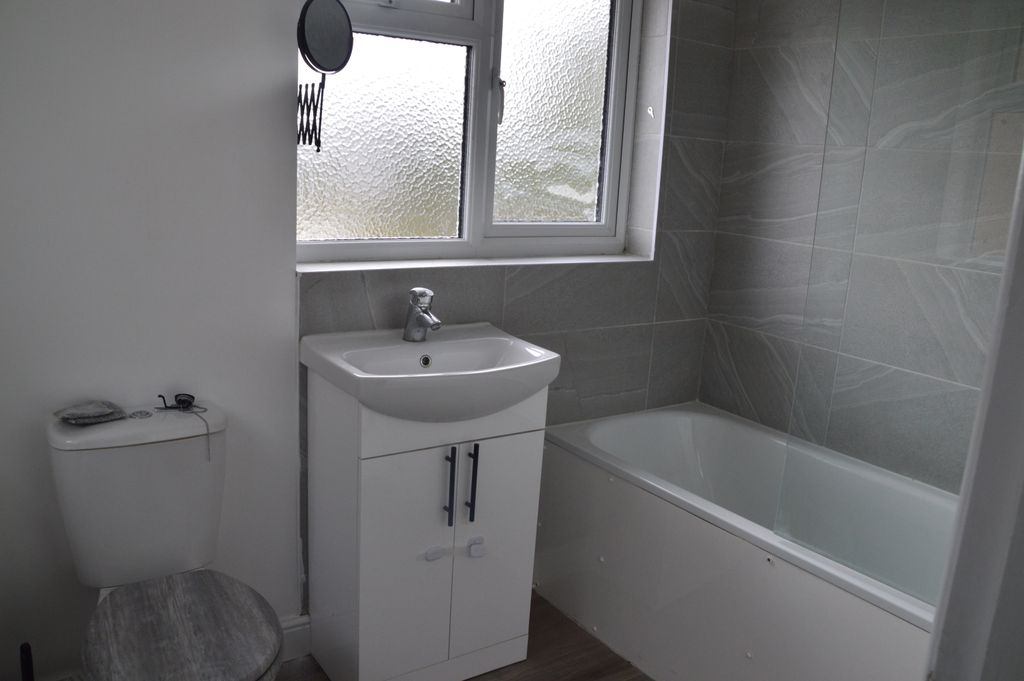 Additional image 12 of 3 bed semi-detached house to rentStarling Close, Weston-Super-Mare BS22