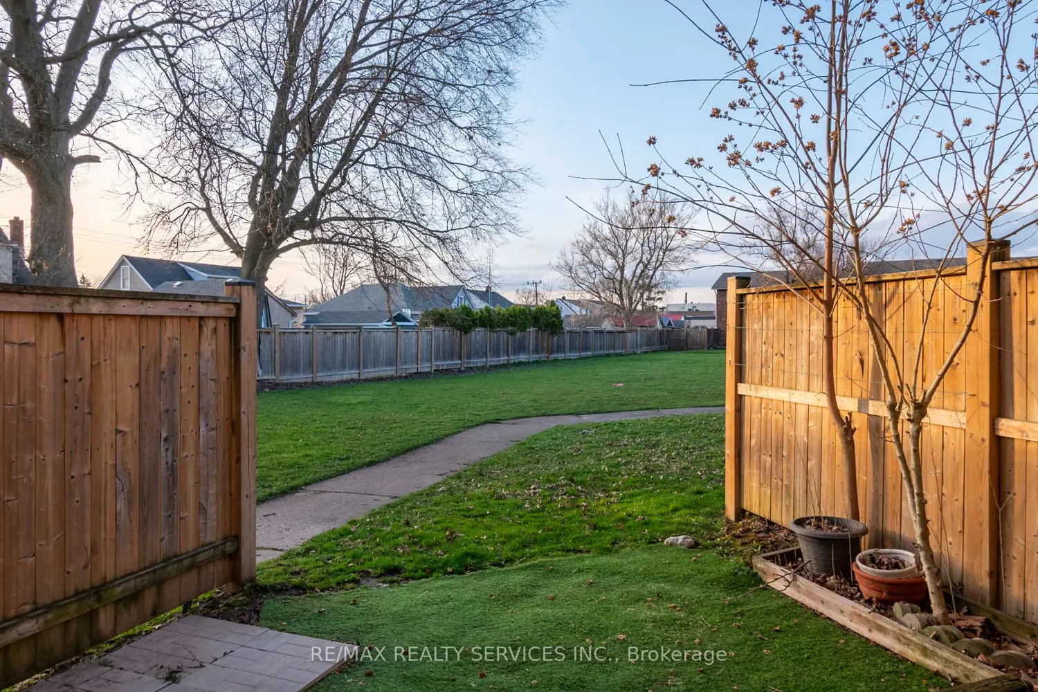 Additional image 19 of 100 Brownleigh Avenue 176