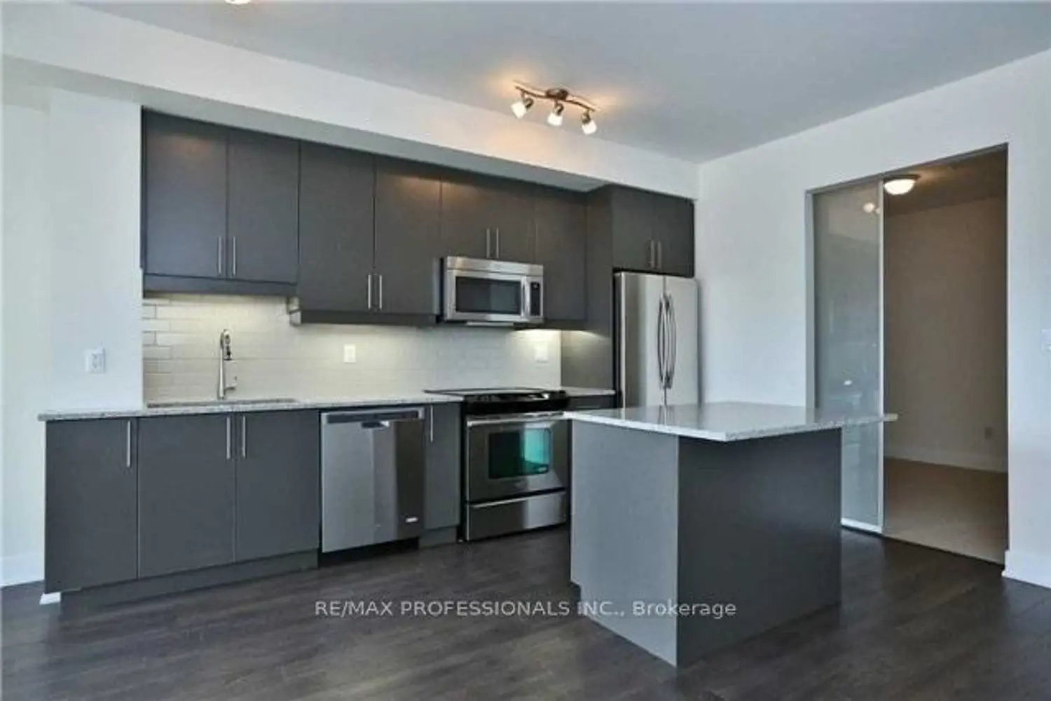 Additional image 6 of 128 Garden Drive 323