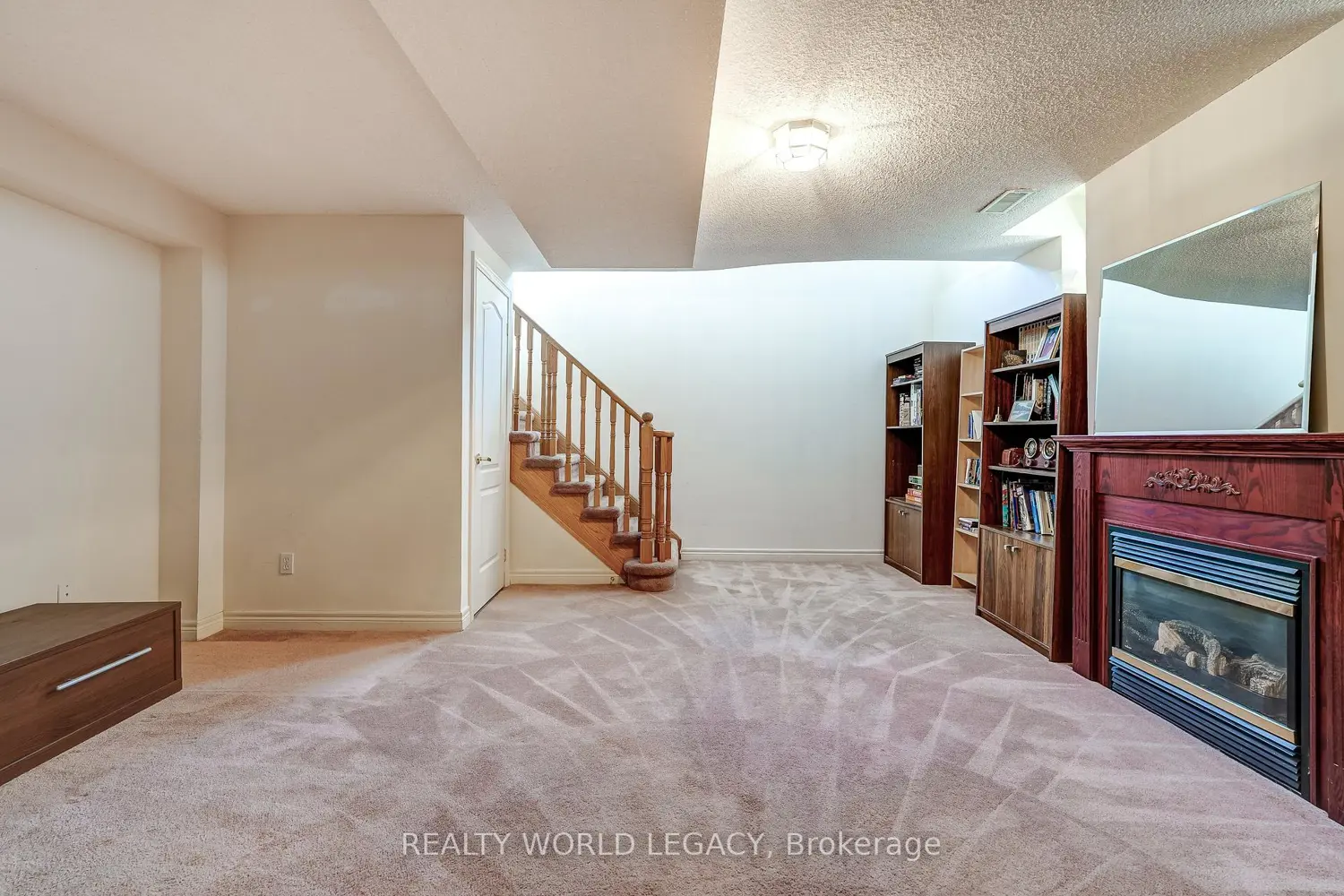 Additional image 11 of 2313 Newcastle Crescent