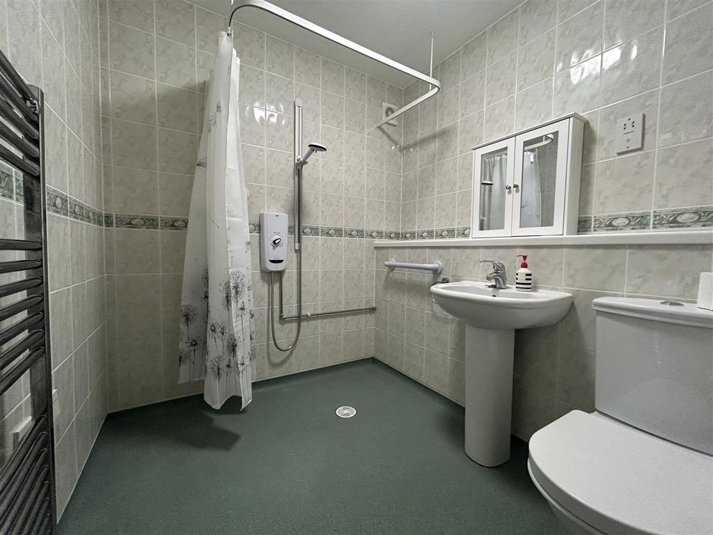 Additional image 9 of 1 bed flat for saleSt. Johns Road, Sevenoaks TN13