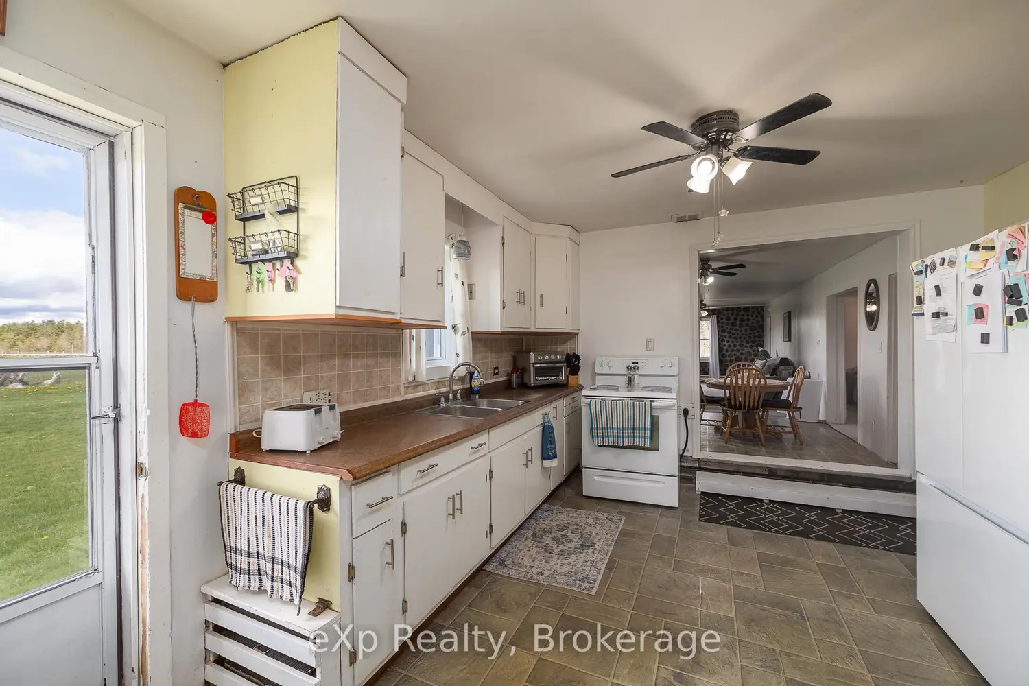 498170 Concession 6 N