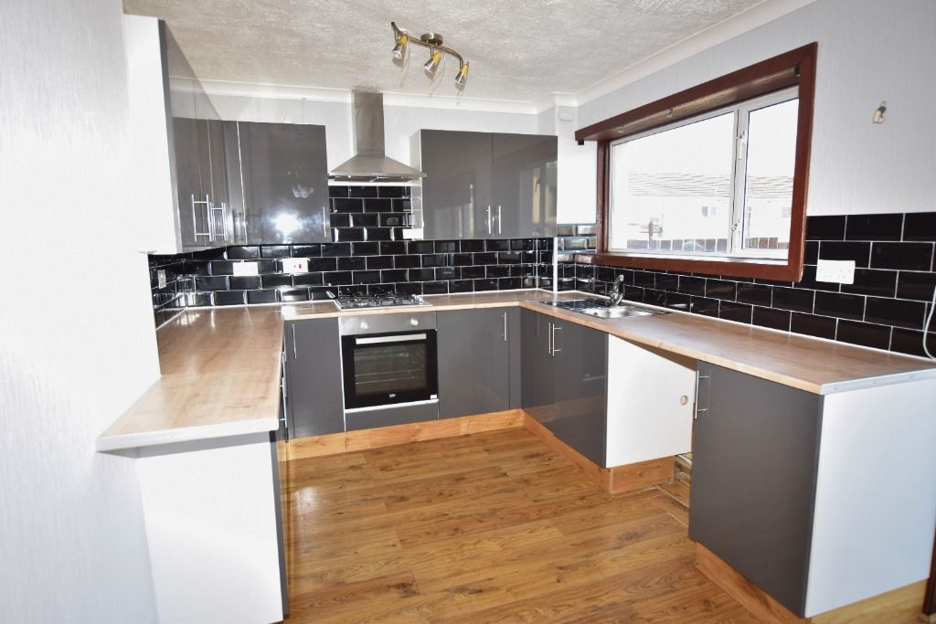 Additional image 4 of 3 bed terraced house to rentMacnaughton Drive, Kilmarnock, East Ayrshire KA3