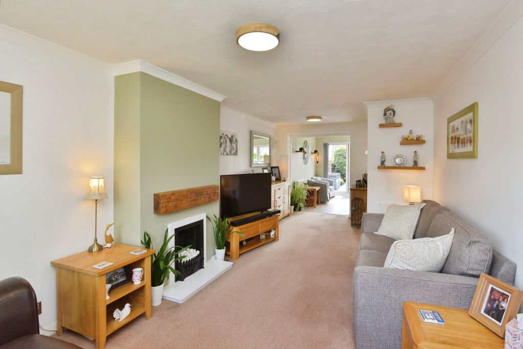 Additional image 6 of 3 bed semi-detached house for saleTennyson Grove, Milton Keynes MK3