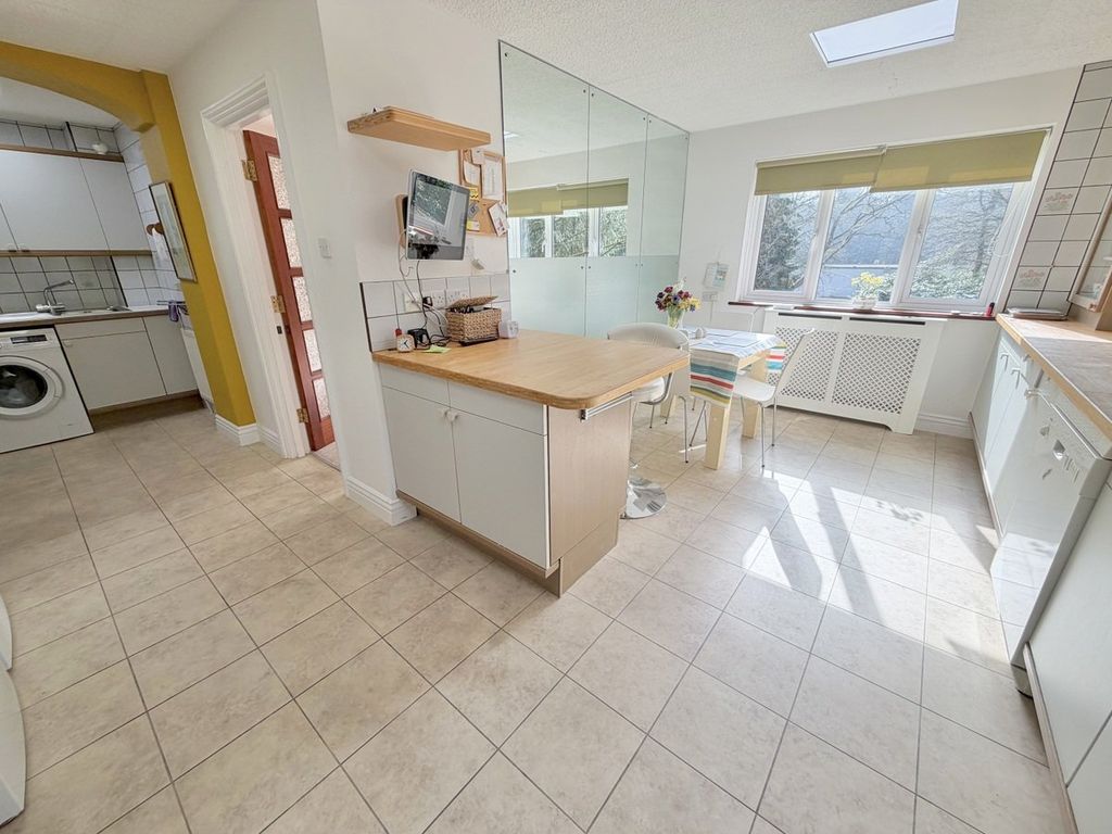 Additional image 8 of 3 bed flat for saleBalcombe Road, Branksome Park, Poole BH13